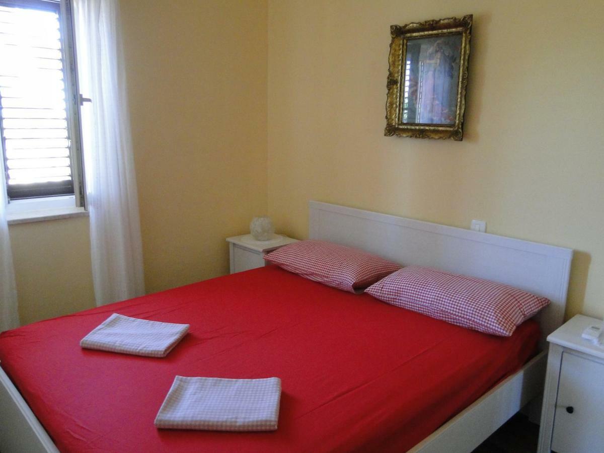 Apartment Pino Umag Bagian luar foto